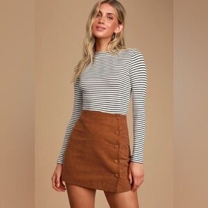 Brand new LuLu’s brown corduroy skirt
